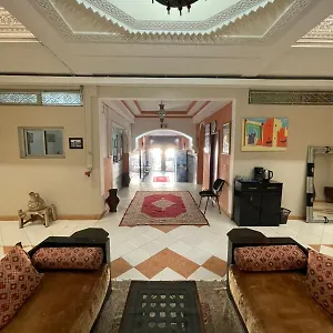 فندق Narjisse **
